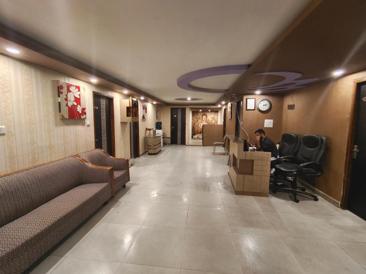 Mountain Zest-Simla Royale Near Mall Road-Free Pickup From Railway Station Simla Bagian luar foto